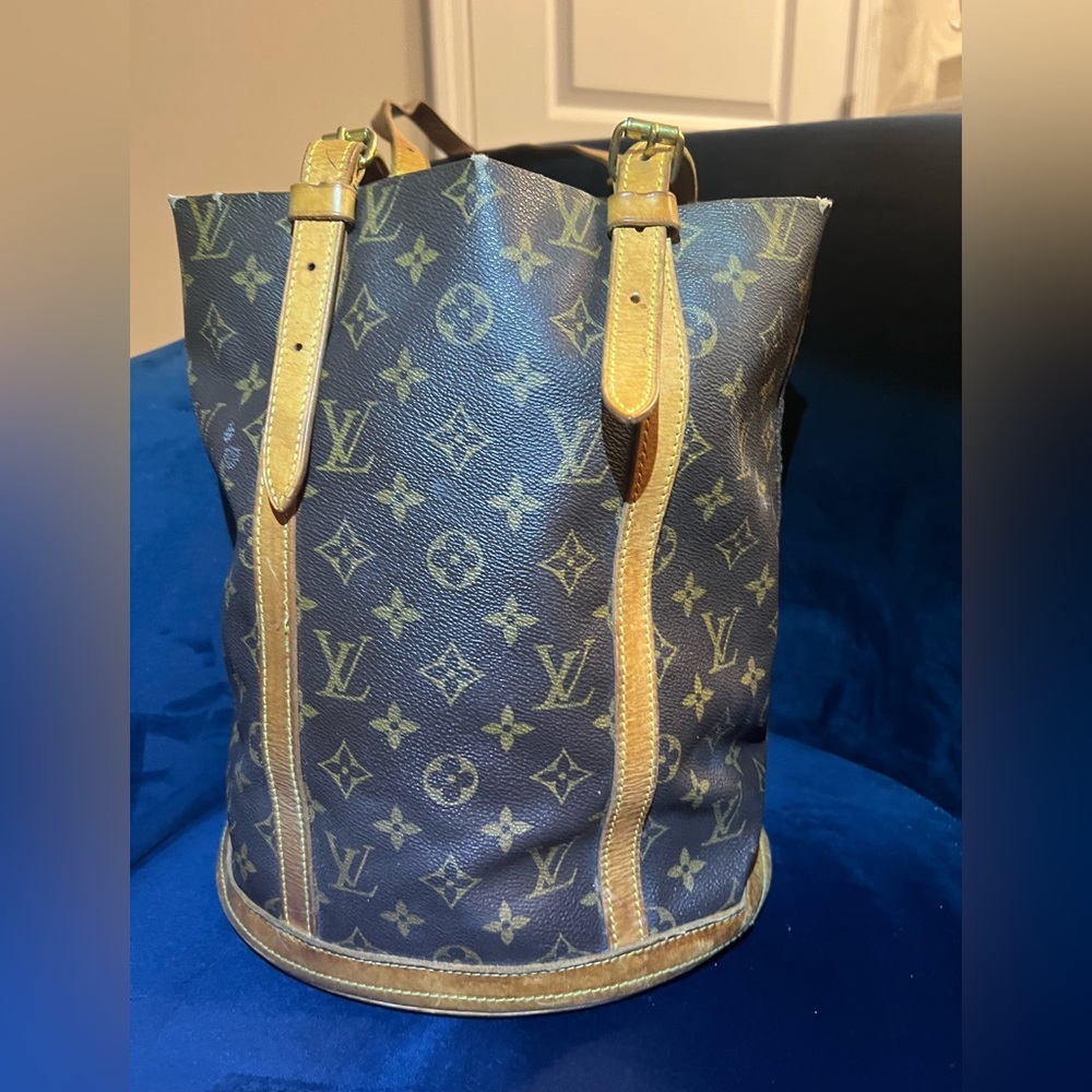 Authentic Vintage Louis Vuitton bucket bag